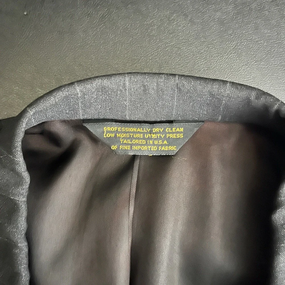 C&R Clothiers 2-Piece Suit Mens 44R W36 Charcoal Gray Pinstripe Double Breasted